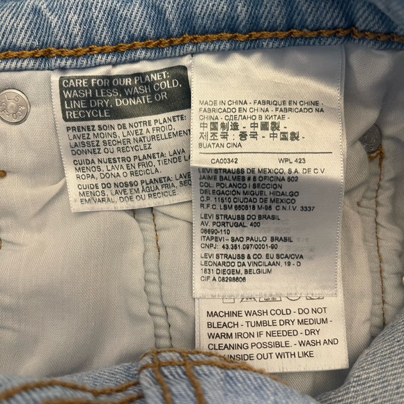 Levi Strauss 501 Yellow Ruffle Leg Detail Short - Picture 10 of 13